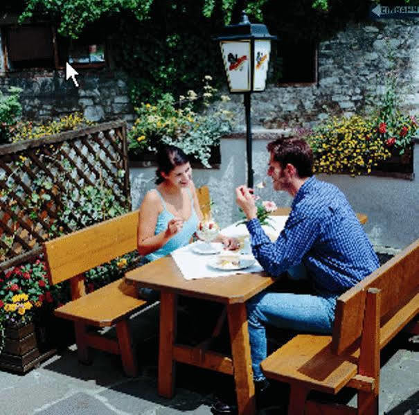 Hotel Restaurant Gradlwirt Niederndorf  Exterior photo