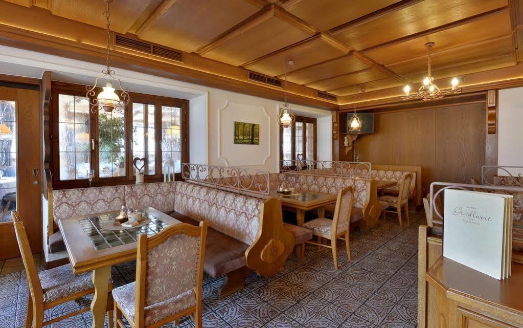 Hotel Restaurant Gradlwirt Niederndorf  Exterior photo